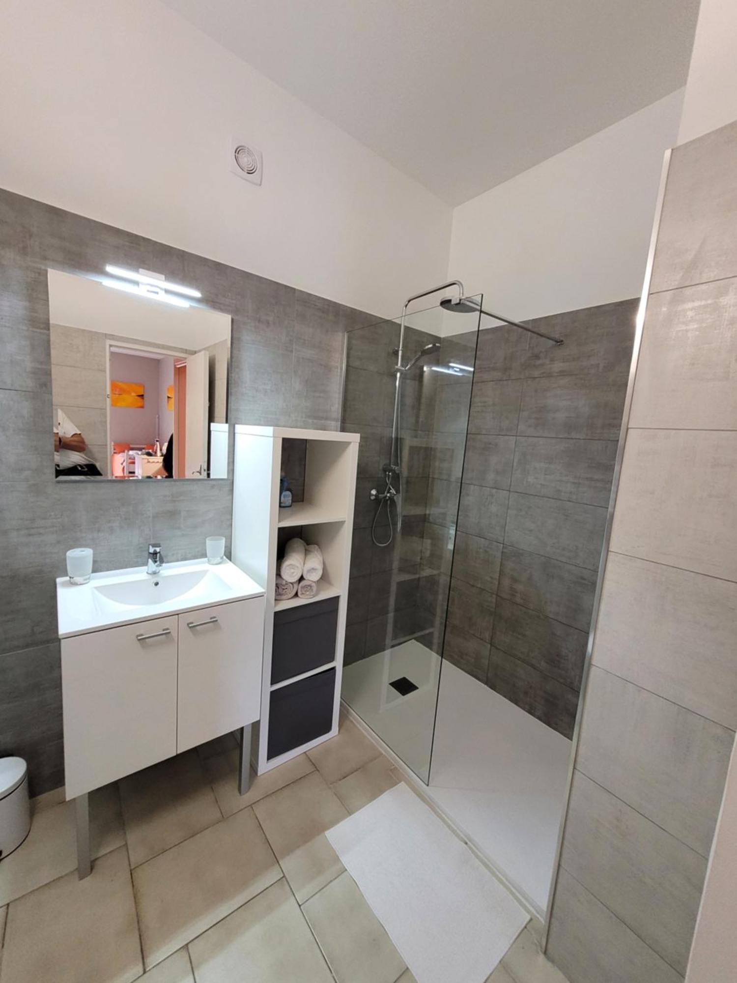 Appartements Dans Villa En Rez De Jardin Єр Екстер'єр фото